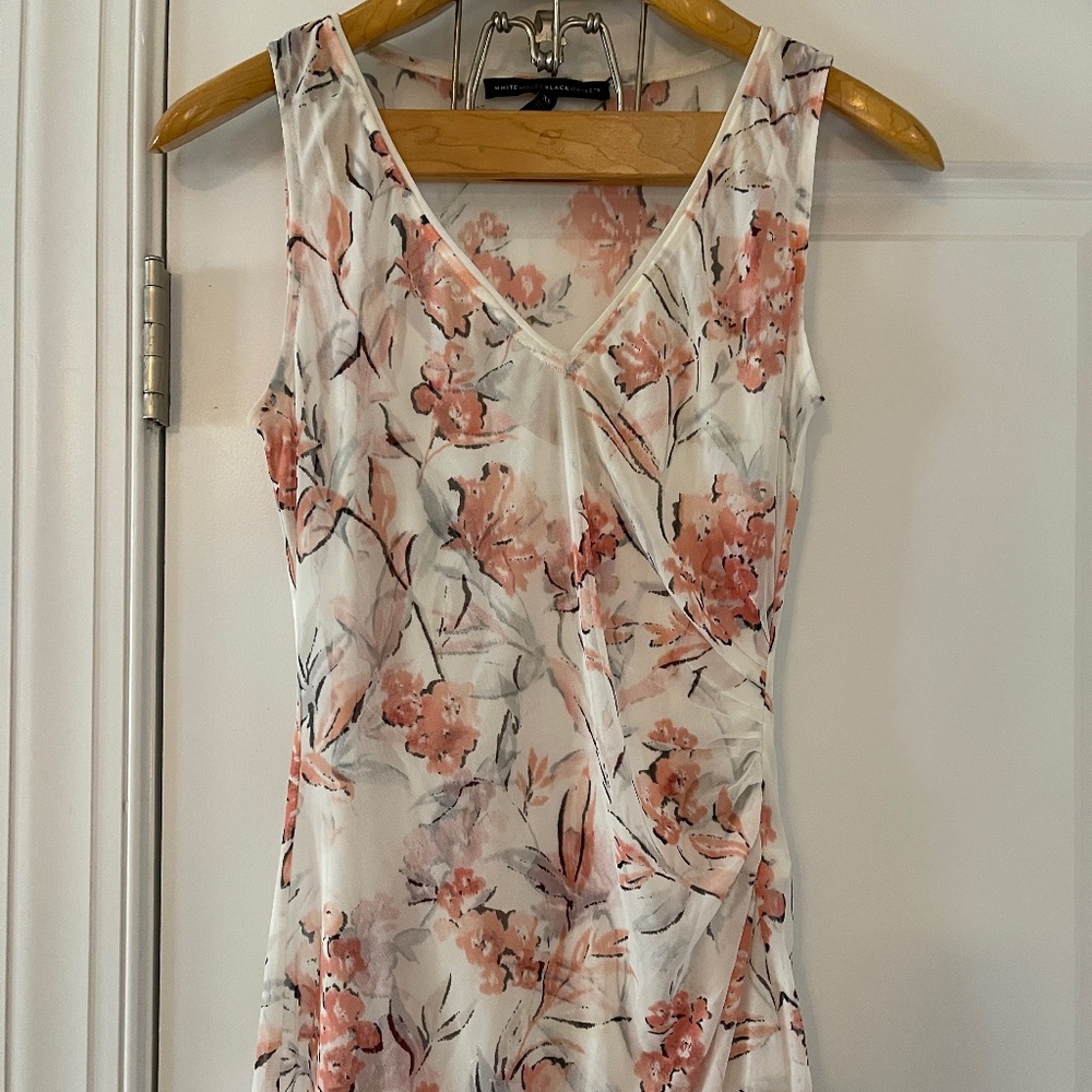 White House Black Market Floral Blouse Size XS